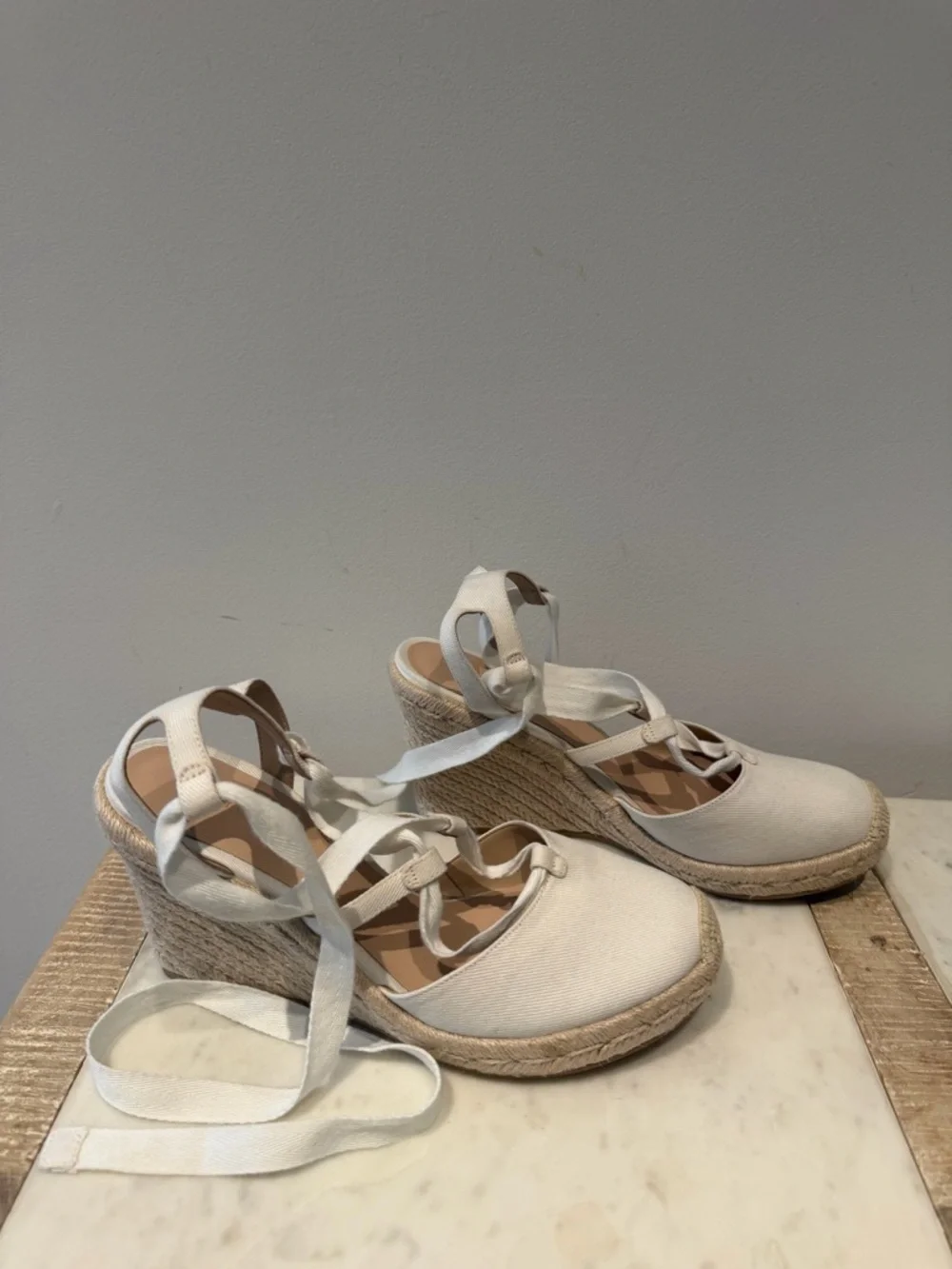 New Stuart Weitzman White Canvas Lace-Up Espadrille Wedges
